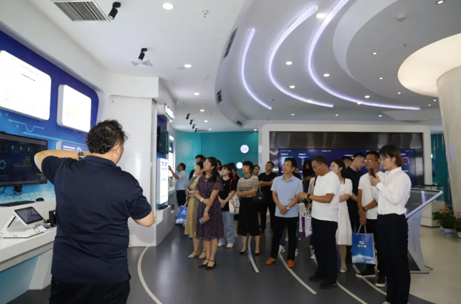 破浪前行|完美数联成功举办校企交流沙龙，助力疫情秋招更高效！(图2)