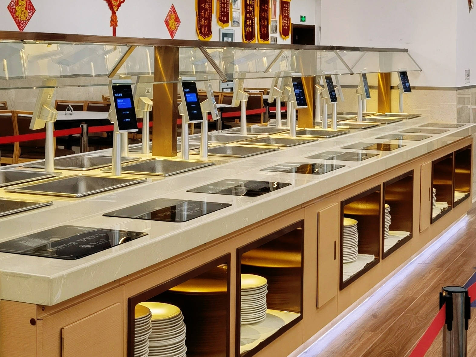 光盘行动 | 金年会自助称重计量智慧餐厅解决方案正式亮相复旦大学！(图1)