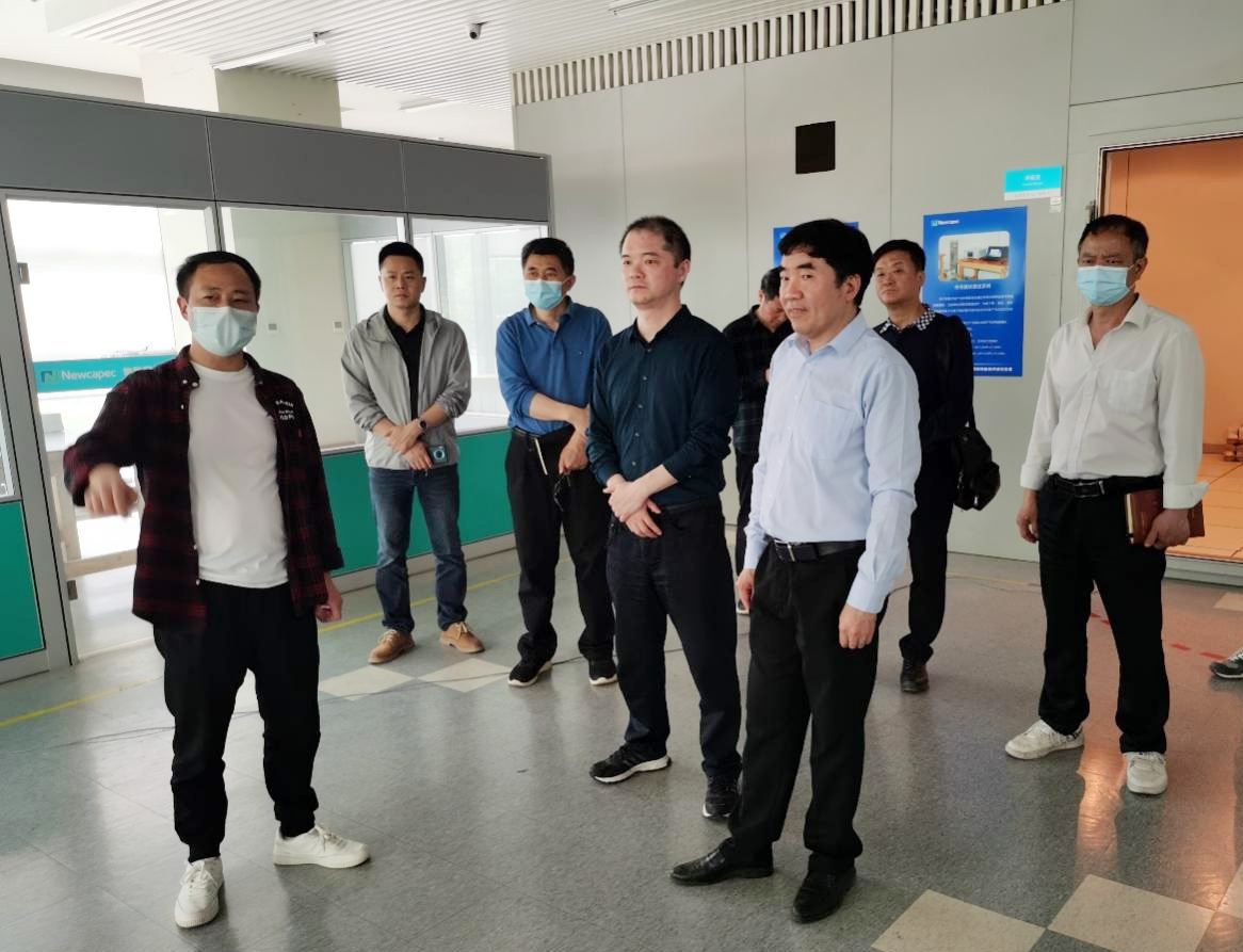 校企协同 共育共创 | 河南财政金融学院副校长王忠勇一行莅临金年会走访交流(图2)